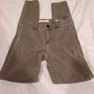 Bullhead Denim Co Soft Gray Stretch Jeans Jeggings size 26